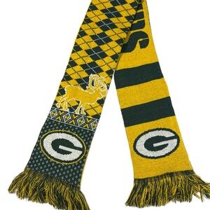 Forever Collectibles Green and Yellow Knit Scarf